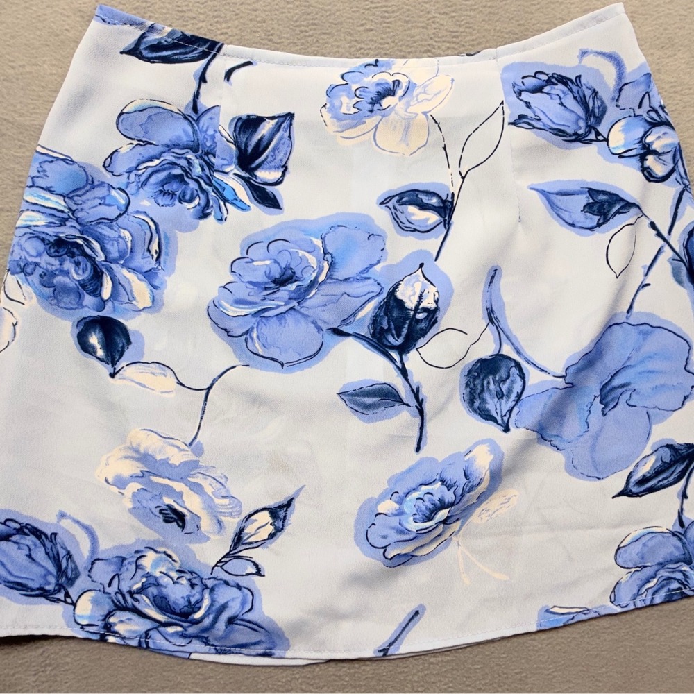 M Collection Vintage Blue Floral Rose Mini Skirt Size 9/10‎ A-Line High Waist